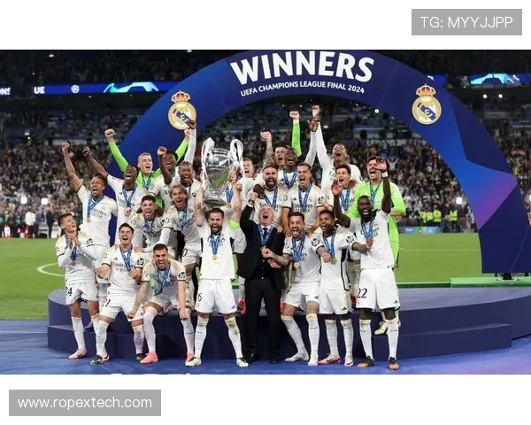 全球奥运足球明星盘点他们在赛场上的辉煌瞬间与传奇故事